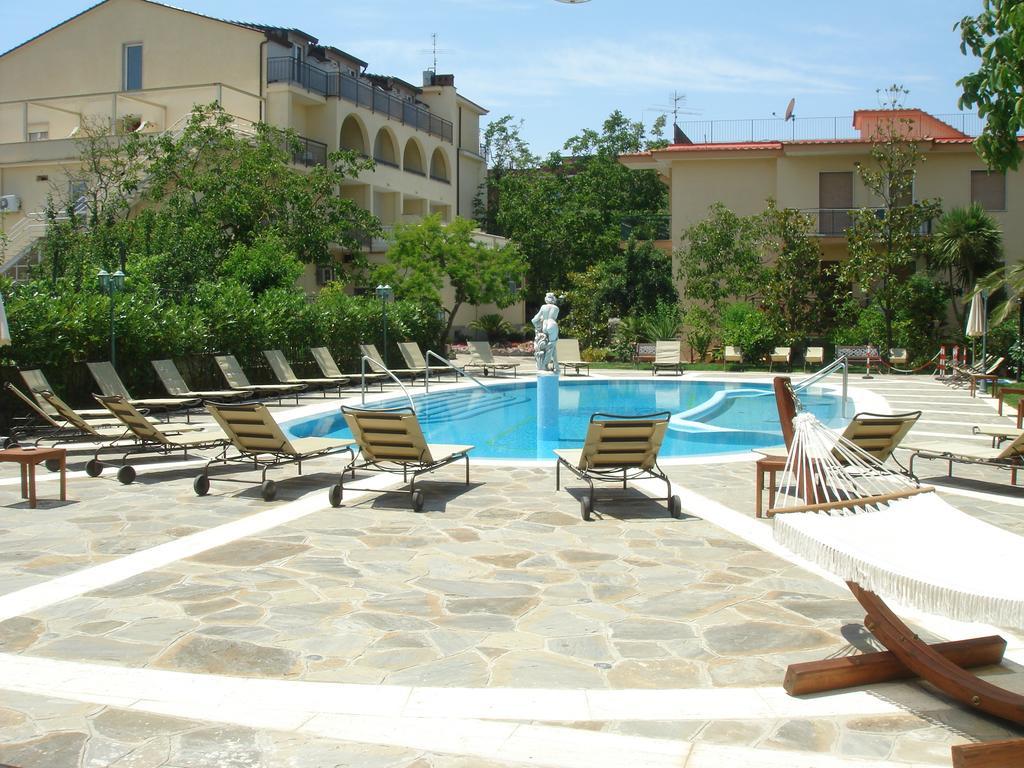 Hotel Sant'Agata SantʼAgata sui Due Golfi Kültér fotó